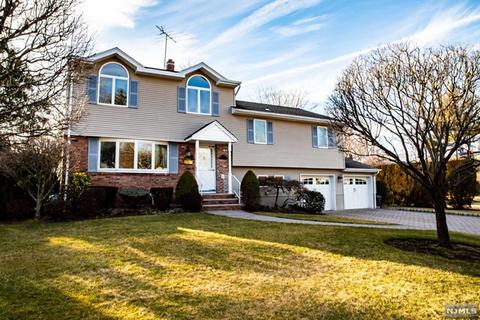 35 Pierce Ave, Cresskill, NJ 07626 photo 1