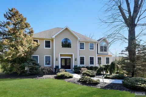 348 W Saddle River Rd, Upper Saddle River, NJ 07458 photo 1