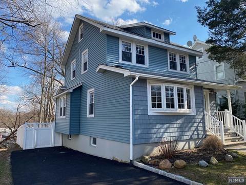 31 Windsor Rd, Oradell, NJ 07649 photo 1