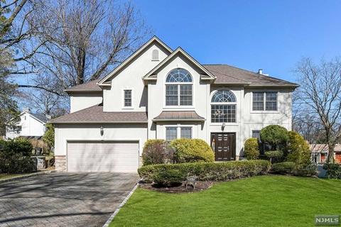 19 Laurel Rd, Demarest, NJ 07627 photo 1