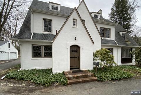240 County Rd, Demarest, NJ 07627 photo 1