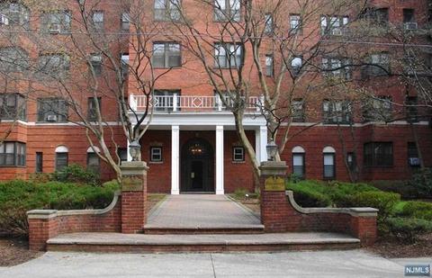 100 Prospect Ave #1D, Hackensack, NJ 07601 photo 1