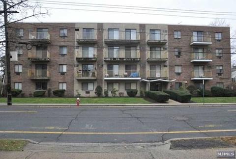 245 Anderson St #4F, Hackensack, NJ 07601 photo 1