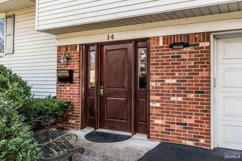 14 Dogwood Ct, Paramus, NJ 07652 photo 1
