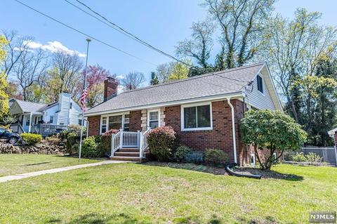 76 Old Hook Rd, Closter, NJ 07624 photo 1