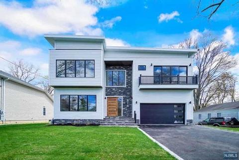 619 Freeland Ave, Paramus, NJ 07652 photo 1