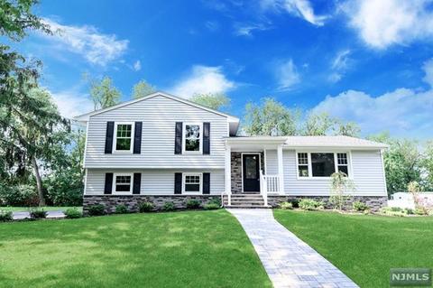 212 Wilsey Ct, Paramus, NJ 07652 photo 1
