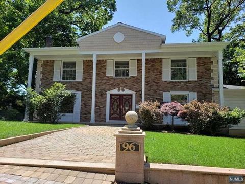 96 Heights Rd, Paramus, NJ 07652 photo 1