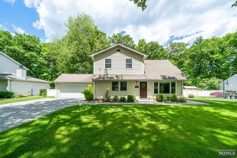84 Harvey Ave, Paramus, NJ 07652 photo 1
