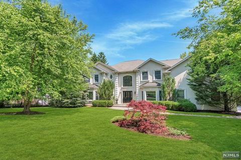 39 Cider Hl, Upper Saddle River, NJ 07458 photo 1