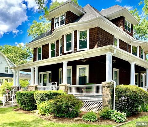 368 Lookout Ave, Hackensack, NJ 07601 photo 1