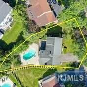 256 Purdue Ct, Paramus, NJ 07652 photo 1