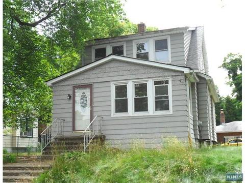 40 Mackay Ave, Paramus, NJ 07652 photo 1