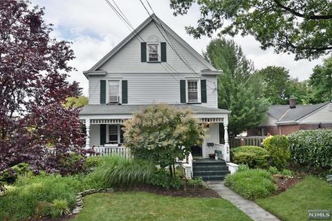 209 N Farview Ave, Paramus, NJ 07652 photo 1