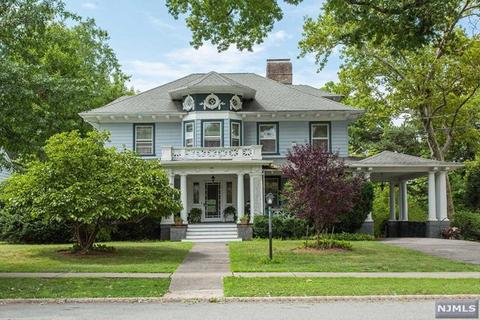 251 Summit Ave, Hackensack, NJ 07601 photo 1