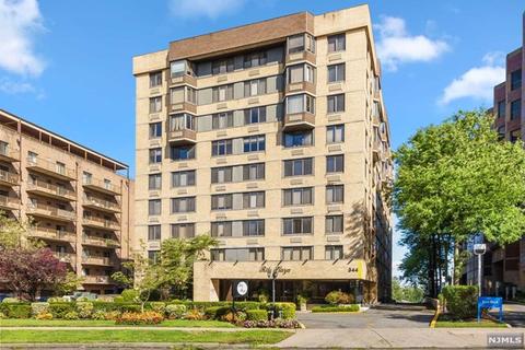 344 Prospect Ave #PHC, Hackensack, NJ 07601 photo 1