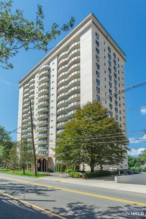 125 Prospect Ave #10C, Hackensack, NJ 07601 photo 1
