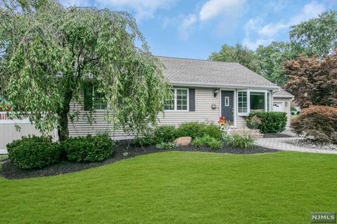 307 Montana St, Paramus, NJ 07652 photo 1