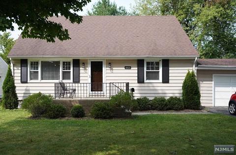 443 Terhune Ave, Paramus, NJ 07652 photo 1