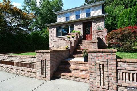 135 7th St, Cresskill, NJ 07626 photo 1