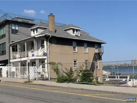 79 State Rt 5, Edgewater, NJ 07020 photo 1