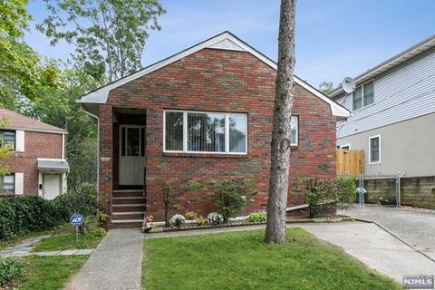 430 Thompson St, Hackensack, NJ 07601 photo 1