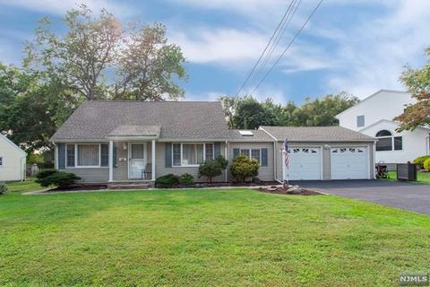 26 Dubel Rd, Wayne, NJ 07470 photo 1