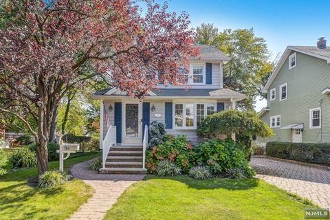 7 Beverly Rd, Oradell, NJ 07649 photo 1