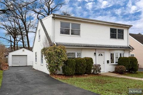 32 Dora Ave, Waldwick, NJ 07463 photo 1
