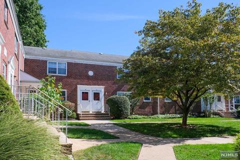 480 Crestwood Ave #41, Hackensack, NJ 07601 photo 1