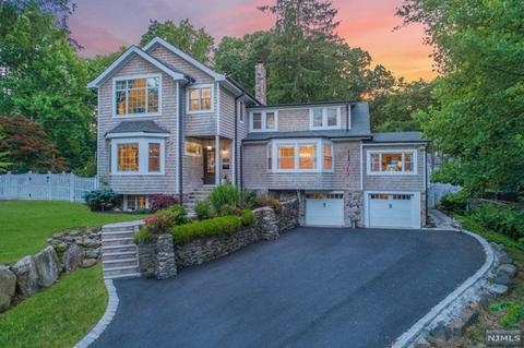 9 Parker Pl, Upper Saddle River, NJ 07458 photo 1