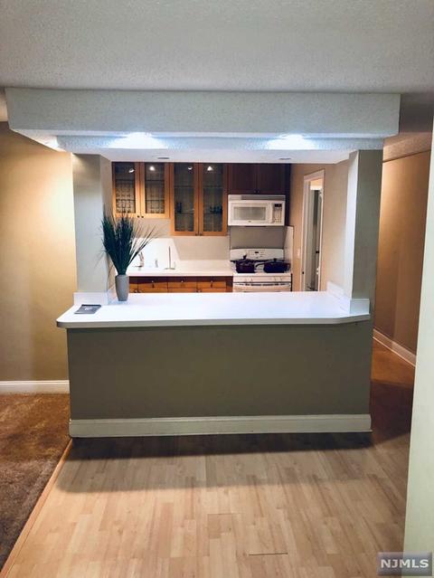 208 Anderson St #N4C, Hackensack, NJ 07601 photo 1