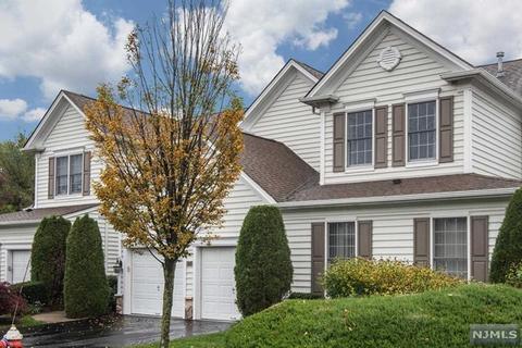 24 Mulberry Ct, Paramus, NJ 07652 photo 1