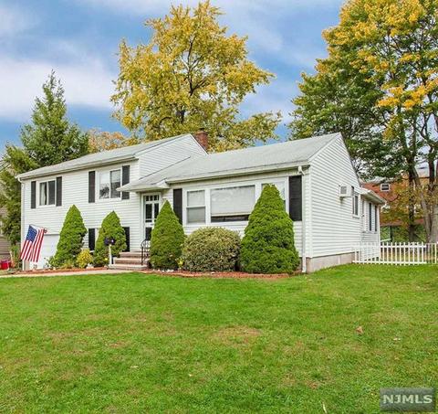 420 Maple Hill Dr, Hackensack, NJ 07601 photo 1