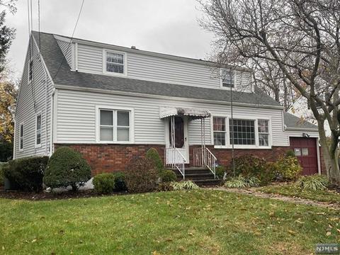 441 Crestwood Ave, Hackensack, NJ 07601 photo 1