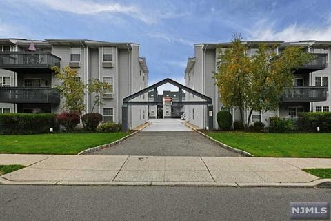272 Kipp St #3L, Hackensack, NJ 07601 photo 1