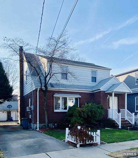 82 Tuttle St, Wallington, NJ 07057 photo 1