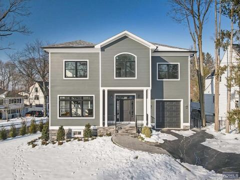 623 Winthrop Rd, Teaneck, NJ 07666 photo 1