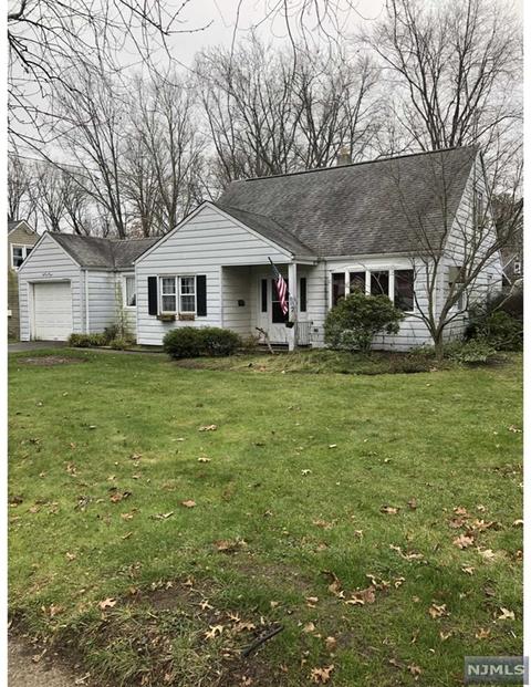 495 Forest Ave, Paramus, NJ 07652 photo 1
