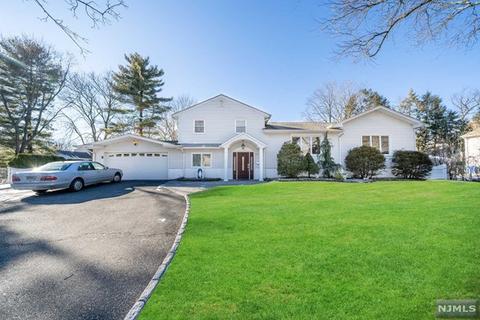 791 Stella Ct, Paramus, NJ 07652 photo 1