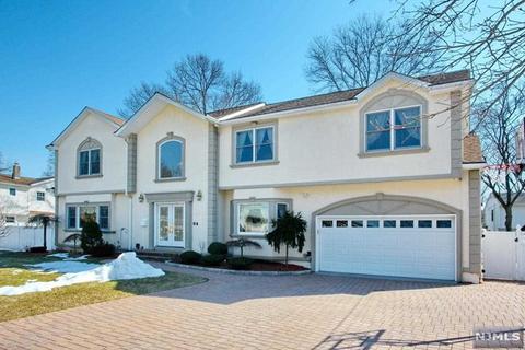 756 Myrna Rd, Paramus, NJ 07652 photo 1