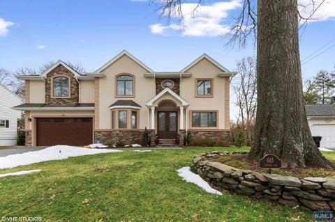645 Victoria Ave, Paramus, NJ 07652 photo 1