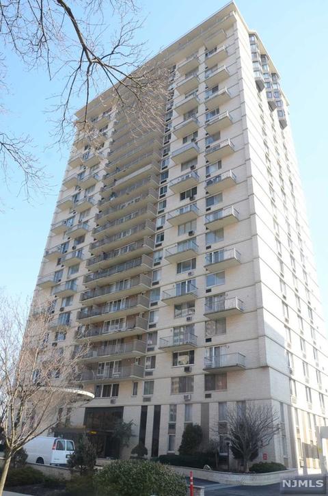 160 Overlook Ave #14E1, Hackensack, NJ 07601 photo 1