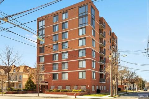 275 State St #7D, Hackensack, NJ 07601 photo 1