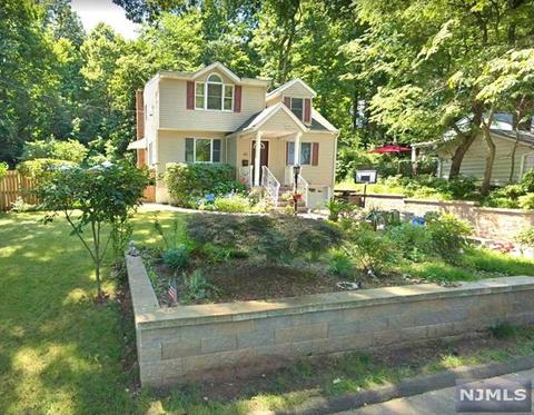 101 Cedar St, Cresskill, NJ 07626 photo 1