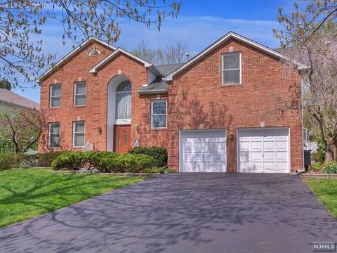 150 Split Rock Rd, Paramus, NJ 07652 photo 1