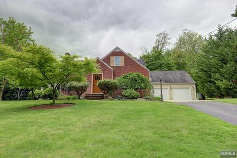 184 E Midland Ave, Paramus, NJ 07652 photo 1