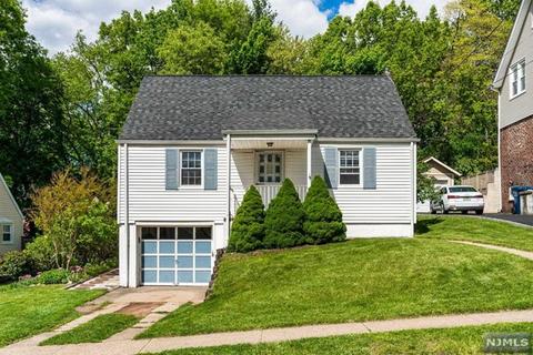 24 Coolidge Pl, Hackensack, NJ 07601 photo 1