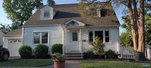 395 Terhune St, Teaneck, NJ 07666 photo 1