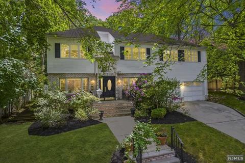 24 Weil Pl, Cresskill, NJ 07626 photo 1